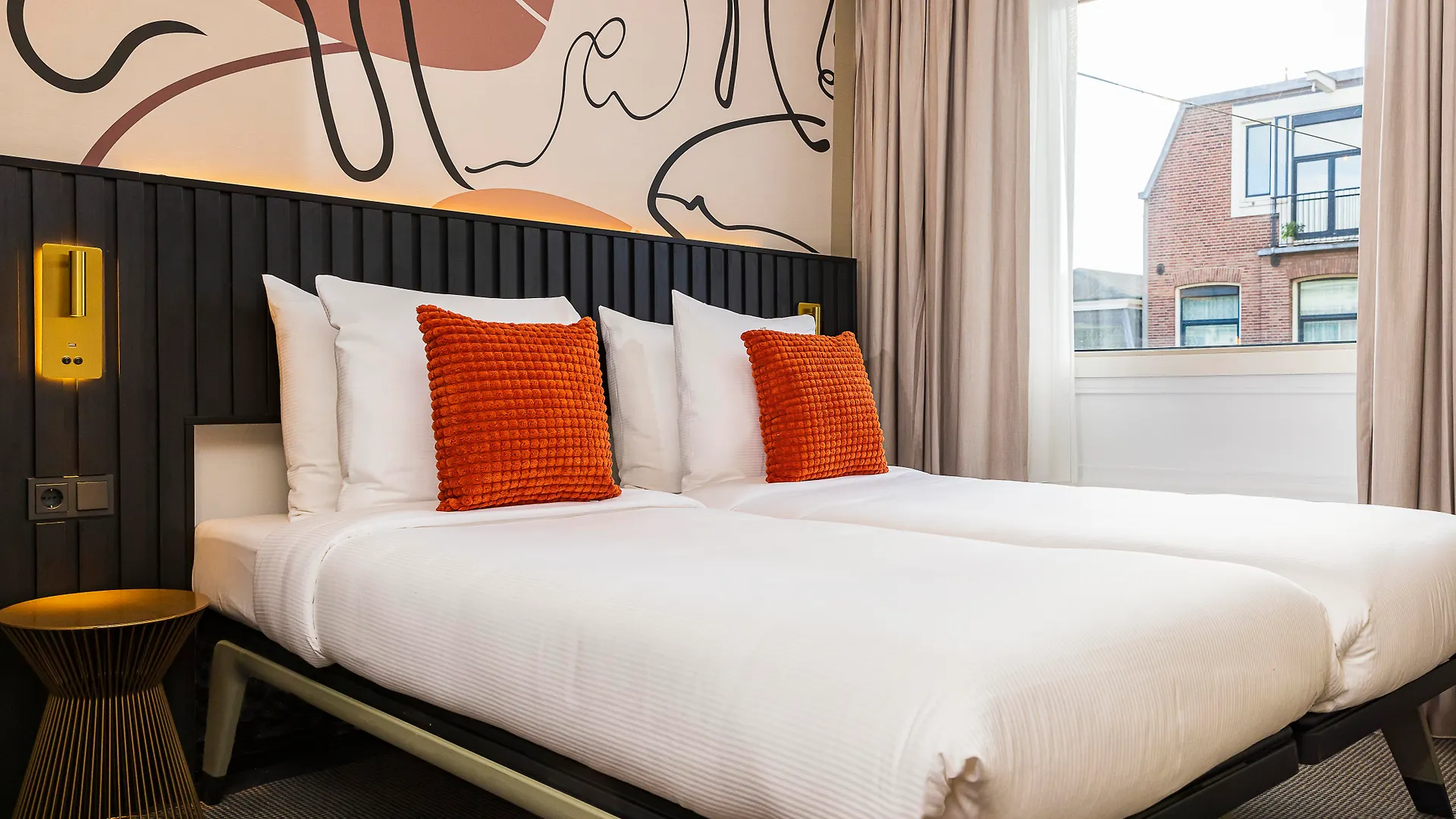 **** Hotel Huygens Place Amsterdam Netherlands